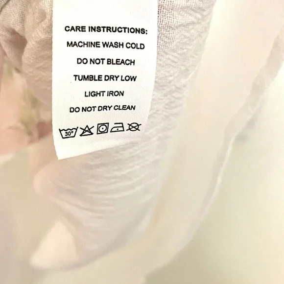 By Made With ❤️ Floral Wayercolor White Women's Top - Picture 7 of 12